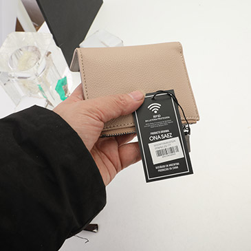 Tarjetero Con Rfid Protect - Ona Saez