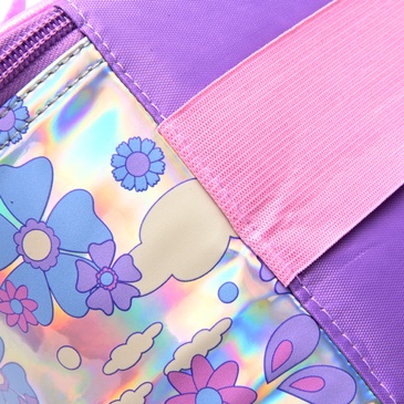 Lunchera Apertura Superior Think Happy Uni Arcoiris Mariposas  - Skora